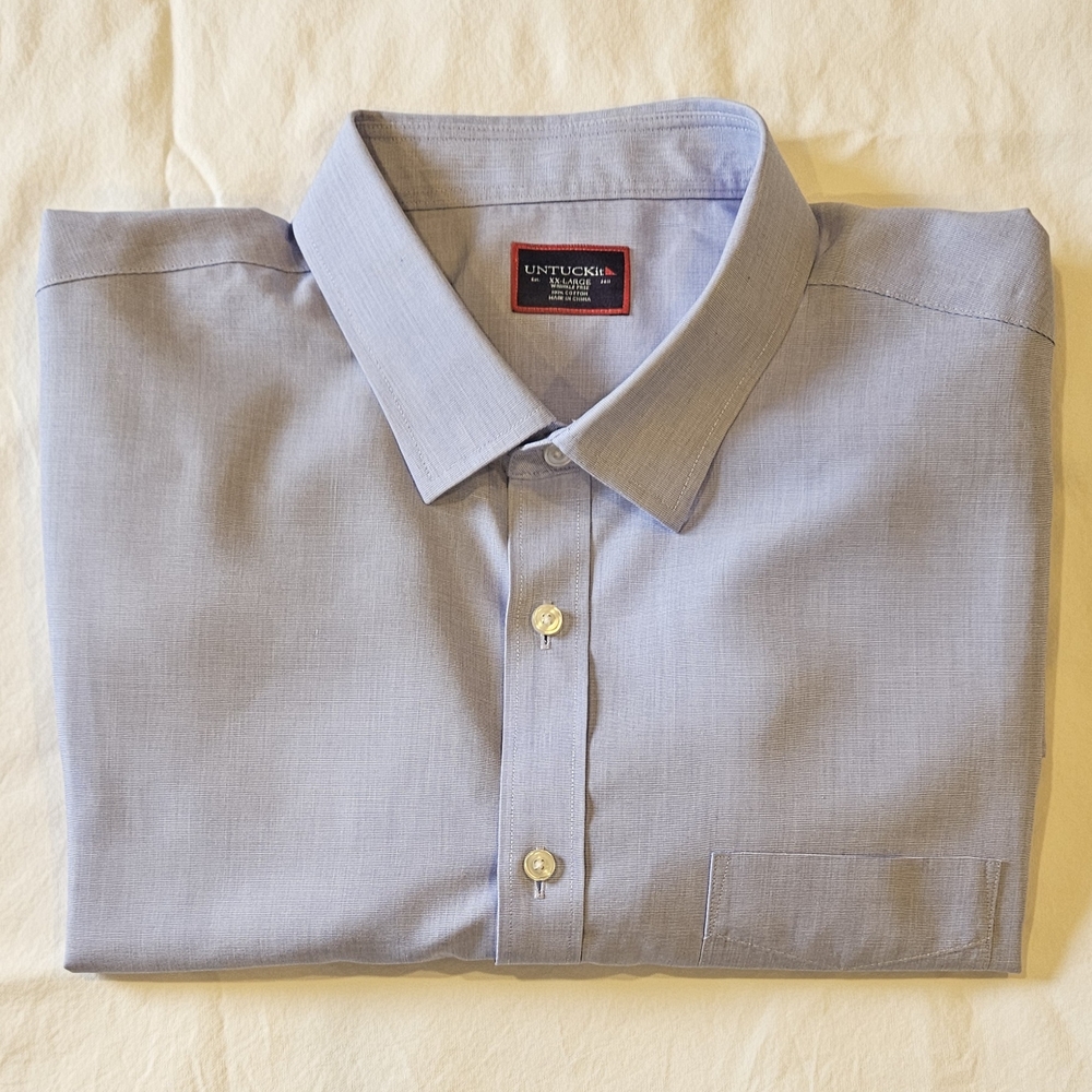 UNTUCKit Men's Light Blue Dress Shirt